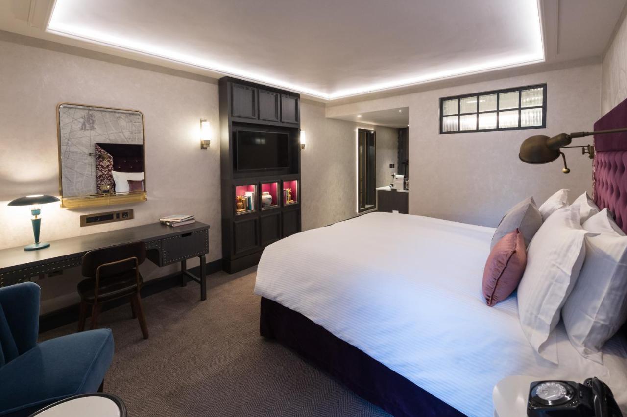 Vintry & Mercer Hotel - Small Luxury Hotels Of The World Londen Buitenkant foto A bedroom at the hotel